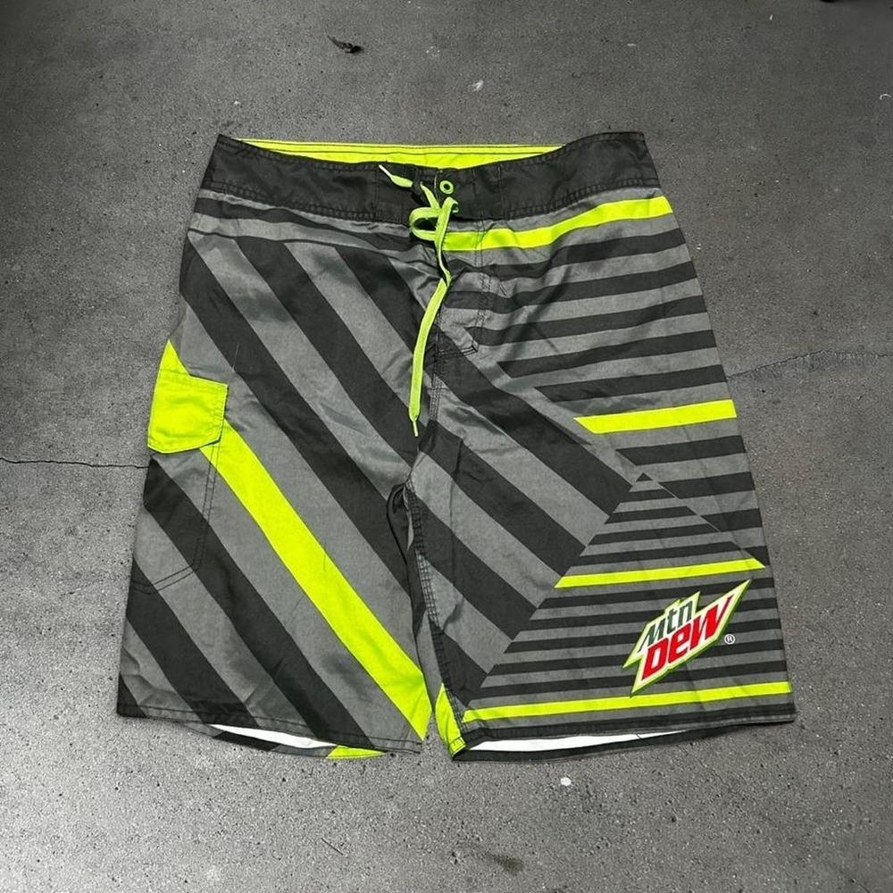 Y2k men's Mountain Dew grunge skater surf baggy long board shorts Size 34